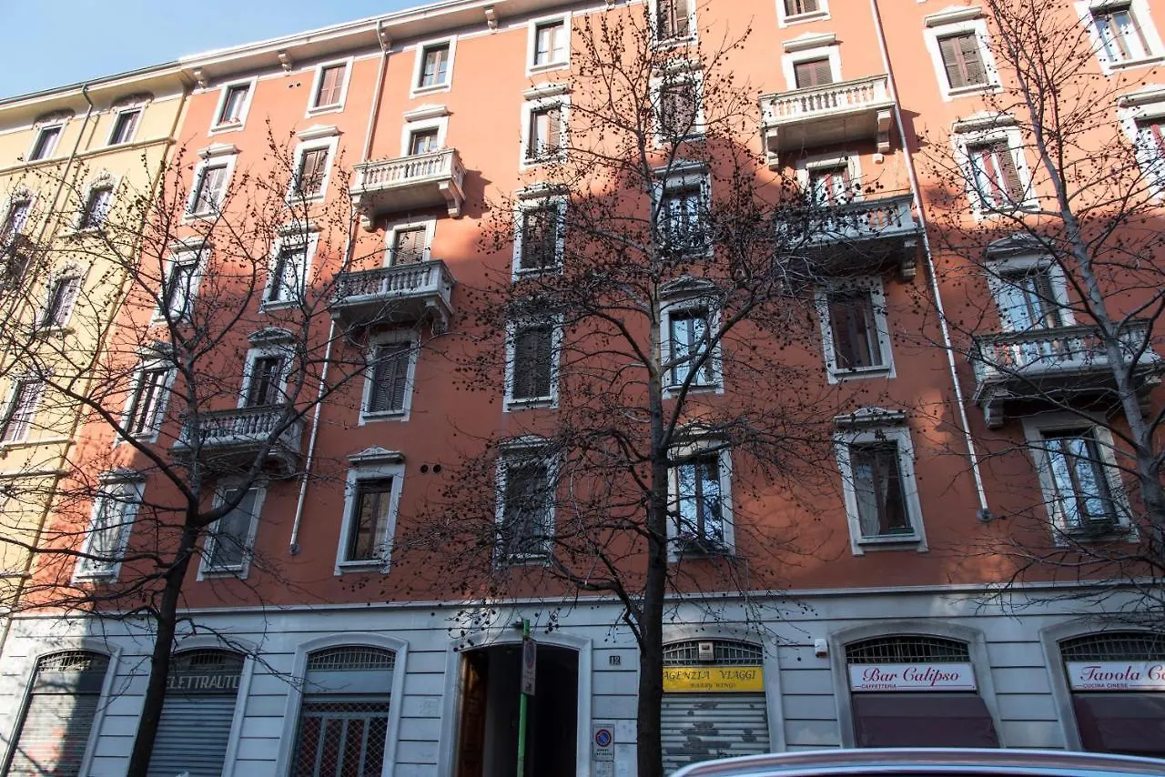 Youhosty - Correggio 12 Milan Apartment